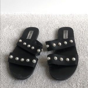 Steve Madden pearl sandals